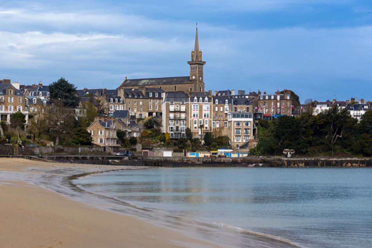 L'Ecume - Studio Moderne Avec Grand Balcon Et Place De Parking Lägenhet Dinard Exteriör bild